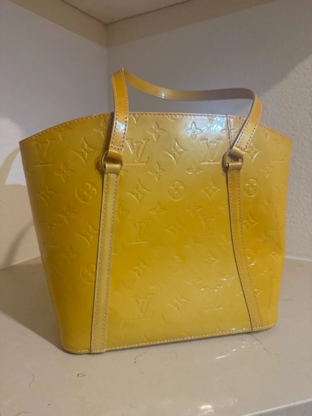 ☀️ Louis Vuitton Monogram Vernis Avalon MM Tote Bag - Yellow